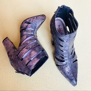 NWOB MICHAEL ANTONIO Witchy Y2K Snakeskin Boots Whimsygoth womens size 5.5